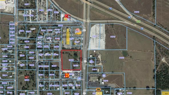 30 US Highway 87, Comfort, TX 78013